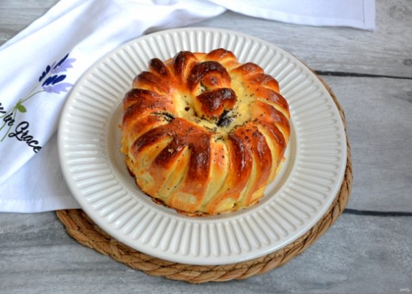 Булочка "Улитка" с маком Булочка "Улитка" с маком