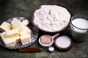 Домашнее слоеное дрожжевое тесто на молоке