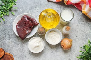 Говяжья печень, тушенная в сметане