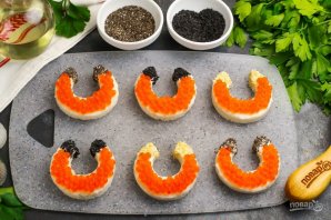 Канапе "Подковки" Канапе "Подковки"