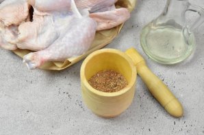 Курица в духовке на банке