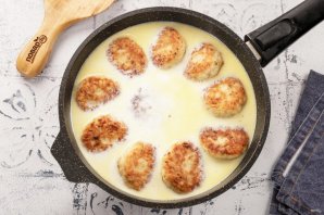 Куриные тефтели в сливочном соусе Куриные тефтели в сливочном соусе