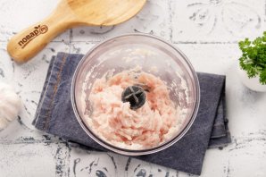 Куриные тефтели в сливочном соусе Куриные тефтели в сливочном соусе