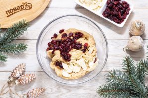 Новогоднее печенье с клюквой