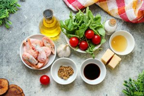 Новогодний салат с креветками