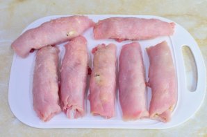 Рулетики из свинины с начинкой Рулетики из свинины с начинкой