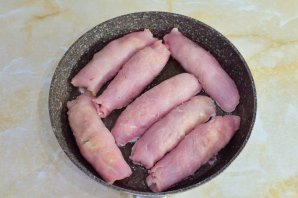 Рулетики из свинины с начинкой Рулетики из свинины с начинкой