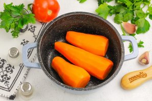 Салат из моркови с чесноком