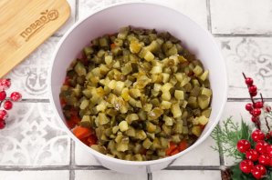 Салат "Оливье" на год Лошади Салат "Оливье" на год Лошади