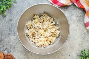 Салат с ананасами