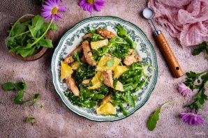 Салат с курицей и рукколой Салат с курицей и рукколой