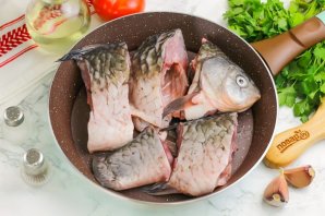 Тушеный карась