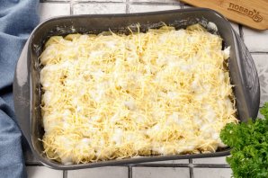 Запеканка с фаршем под соусом Бешамель