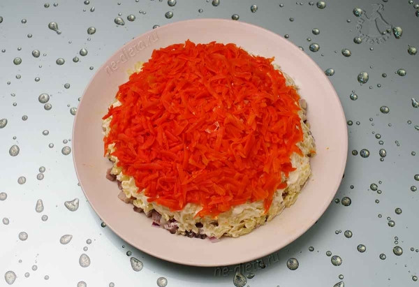 Селедка под шубой с яблоком