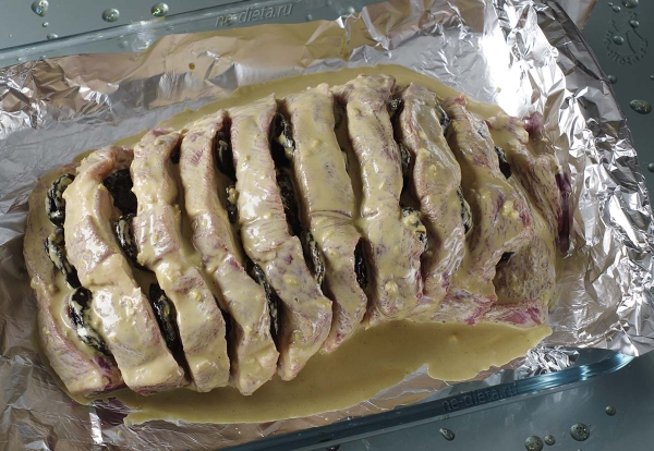 Свинина с черносливом