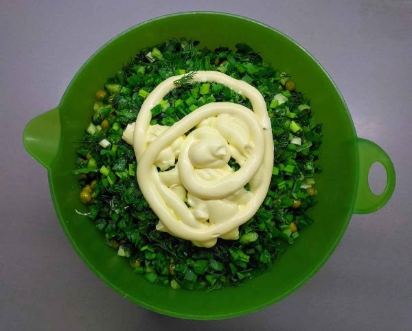 Салат «Столичный» с курицей Салат «Столичный» с курицей