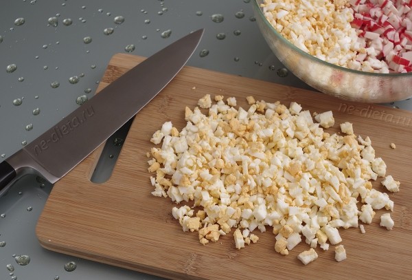 Крабовый салат с огурцом Крабовый салат с огурцом