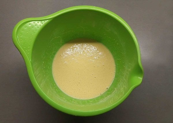 Яичные рулетики с икрой