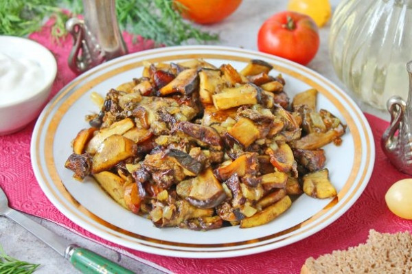 Белые грибы жареные