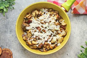 Белые грибы жареные