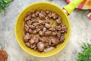 Фаршированная курица в духовке Фаршированная курица в духовке