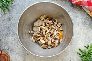 Фаршированная курица в духовке Фаршированная курица в духовке