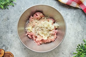 Котлеты из мясного фарша Котлеты из мясного фарша
