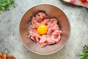 Котлеты из мясного фарша Котлеты из мясного фарша