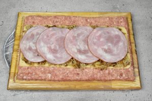 Мясной рулет