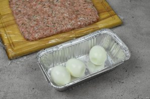 Мясной рулет с яйцом Мясной рулет с яйцом