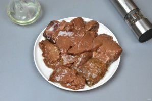 Печеночный торт из говяжьей печени Печеночный торт из говяжьей печени