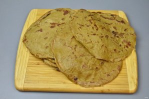 Печеночный торт из говяжьей печени Печеночный торт из говяжьей печени