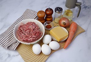 Рулет из фарша с яйцом