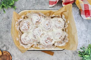 Рулетики с корицей и глазурью Рулетики с корицей и глазурью