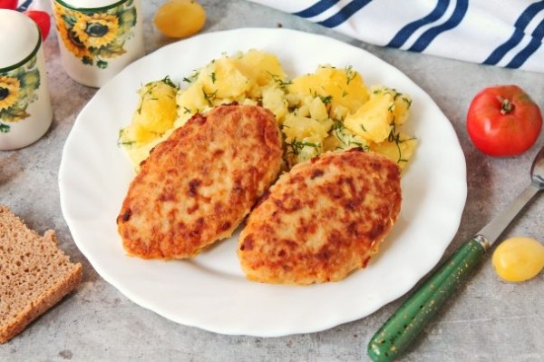 Рыбные котлеты с морковью Рыбные котлеты с морковью