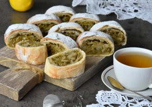 Штрудель с кислицей