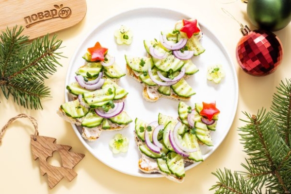 Тосты "Елочки" Тосты "Елочки"