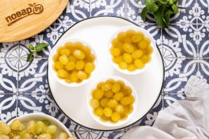 Виноград в чайном желе Виноград в чайном желе