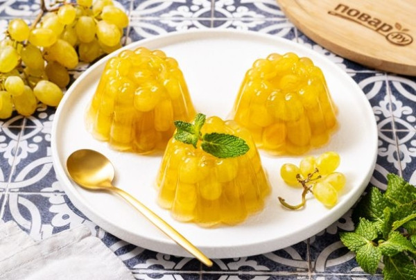 Виноград в чайном желе Виноград в чайном желе