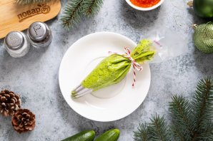 Закуска на Новый год в виде ёлки