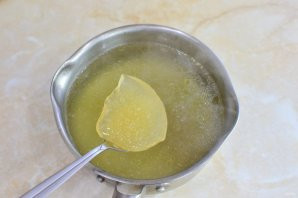 Заливное из курицы с желатином Заливное из курицы с желатином