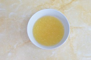 Заливное из курицы с желатином Заливное из курицы с желатином