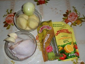 Запеченные куриные ножки с картофелем