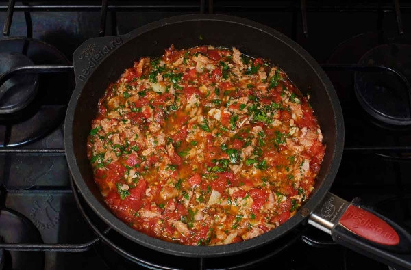 Паста с консервированным тунцом