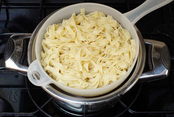 Паста с консервированным тунцом