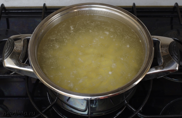 Щи из капусты с говядиной