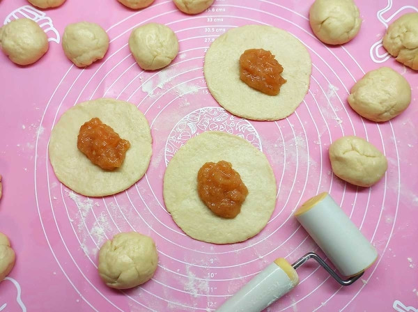 Пирожки с повидлом