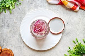 Маринованный лук Маринованный лук