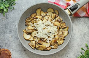 Подлива из белых грибов