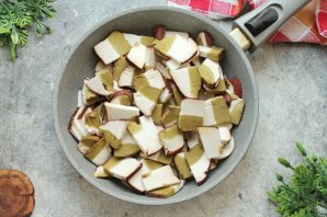 Подлива из белых грибов